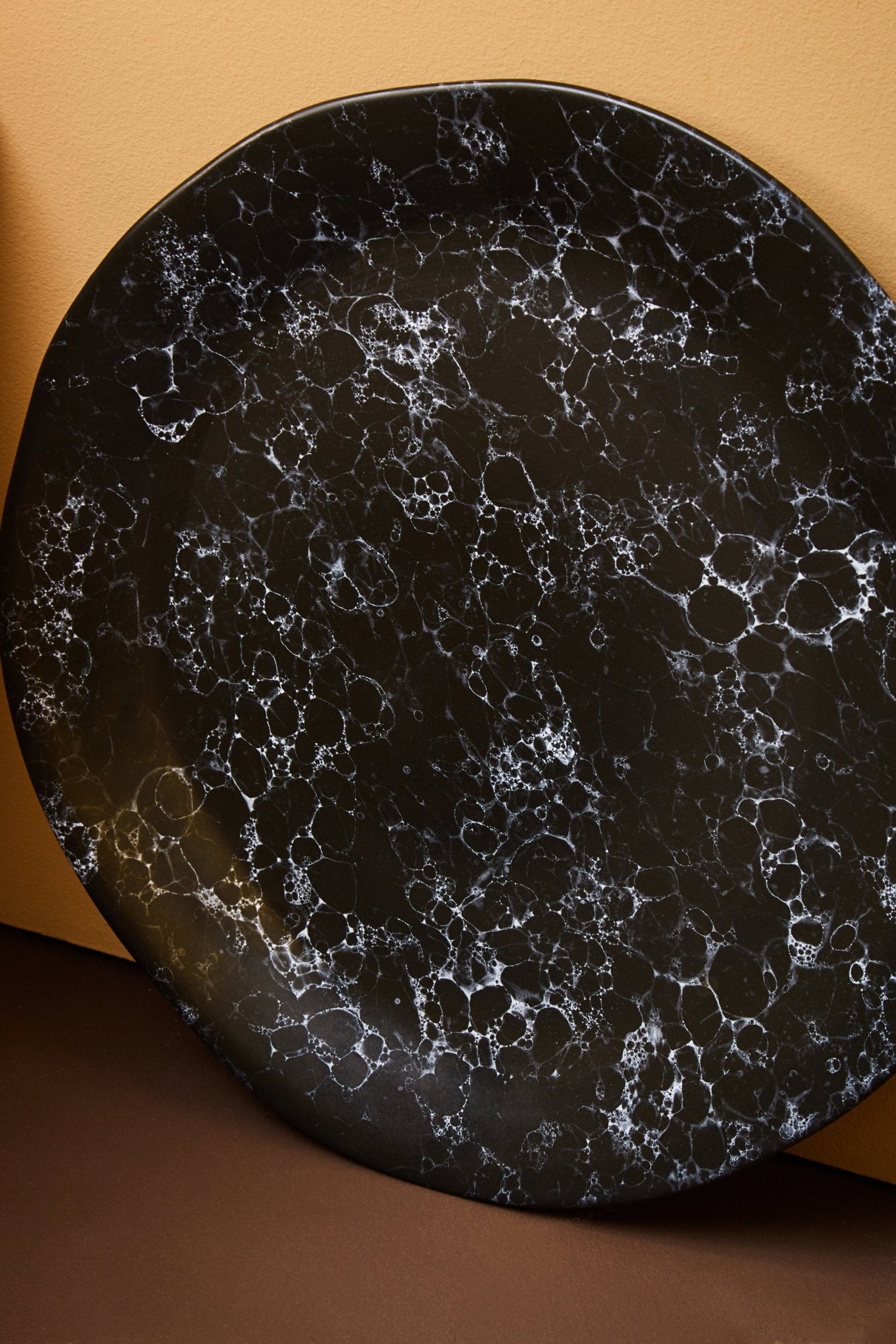 Goran Black Faux Marble Pizza Plate - Skandi London