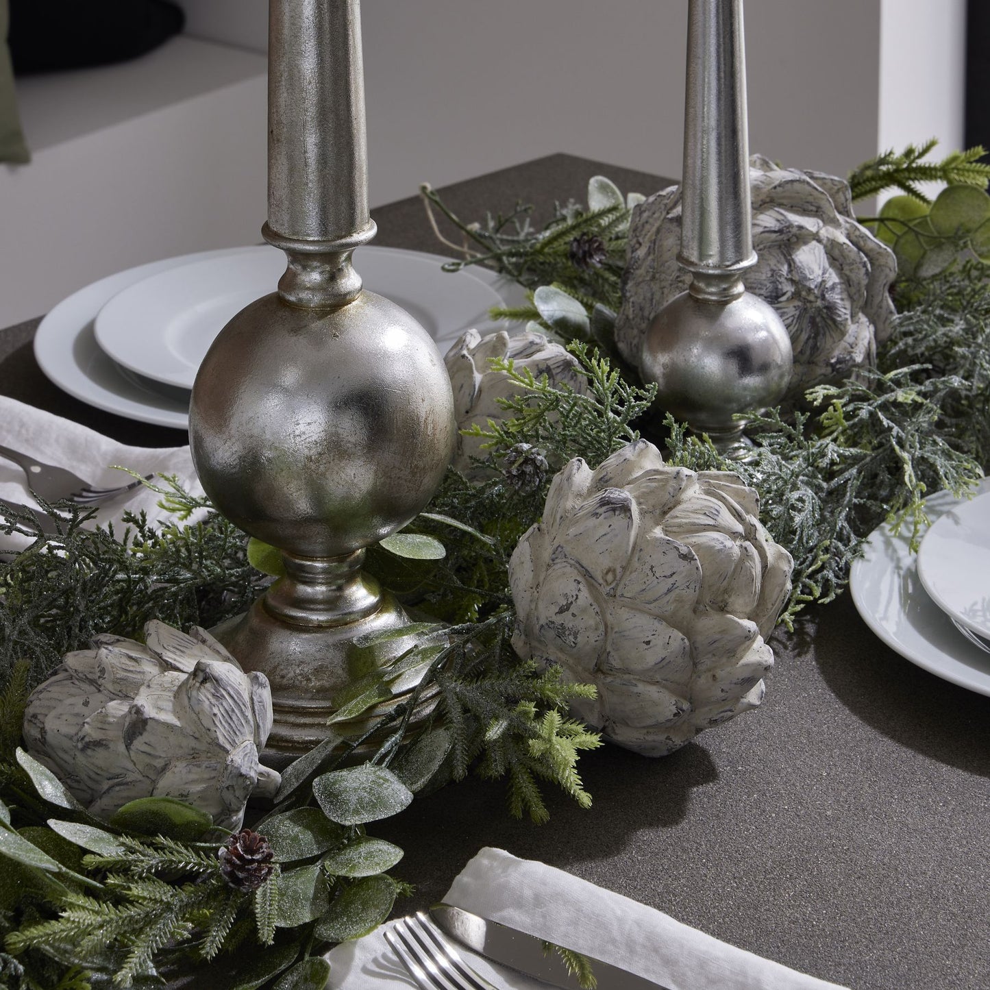 Kajaani Decorative Small Artichoke - Skandi London