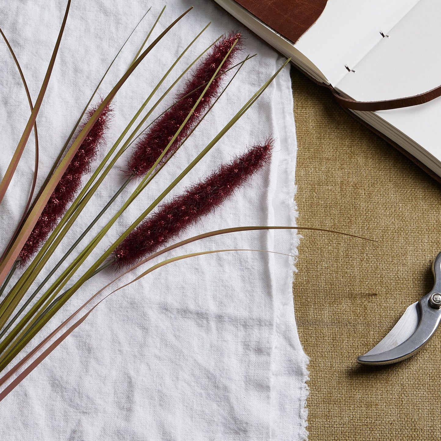 Skandi London Ruby Triple Grass Stem - Skandi London