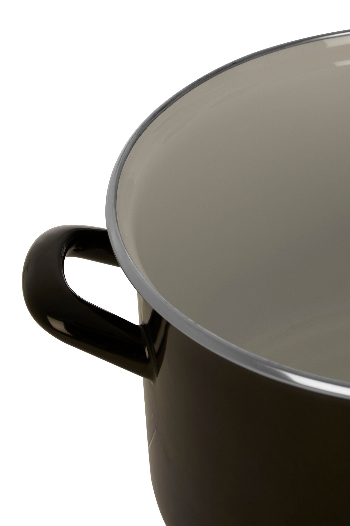 Maj Large Black Casserole Dish - Skandi London
