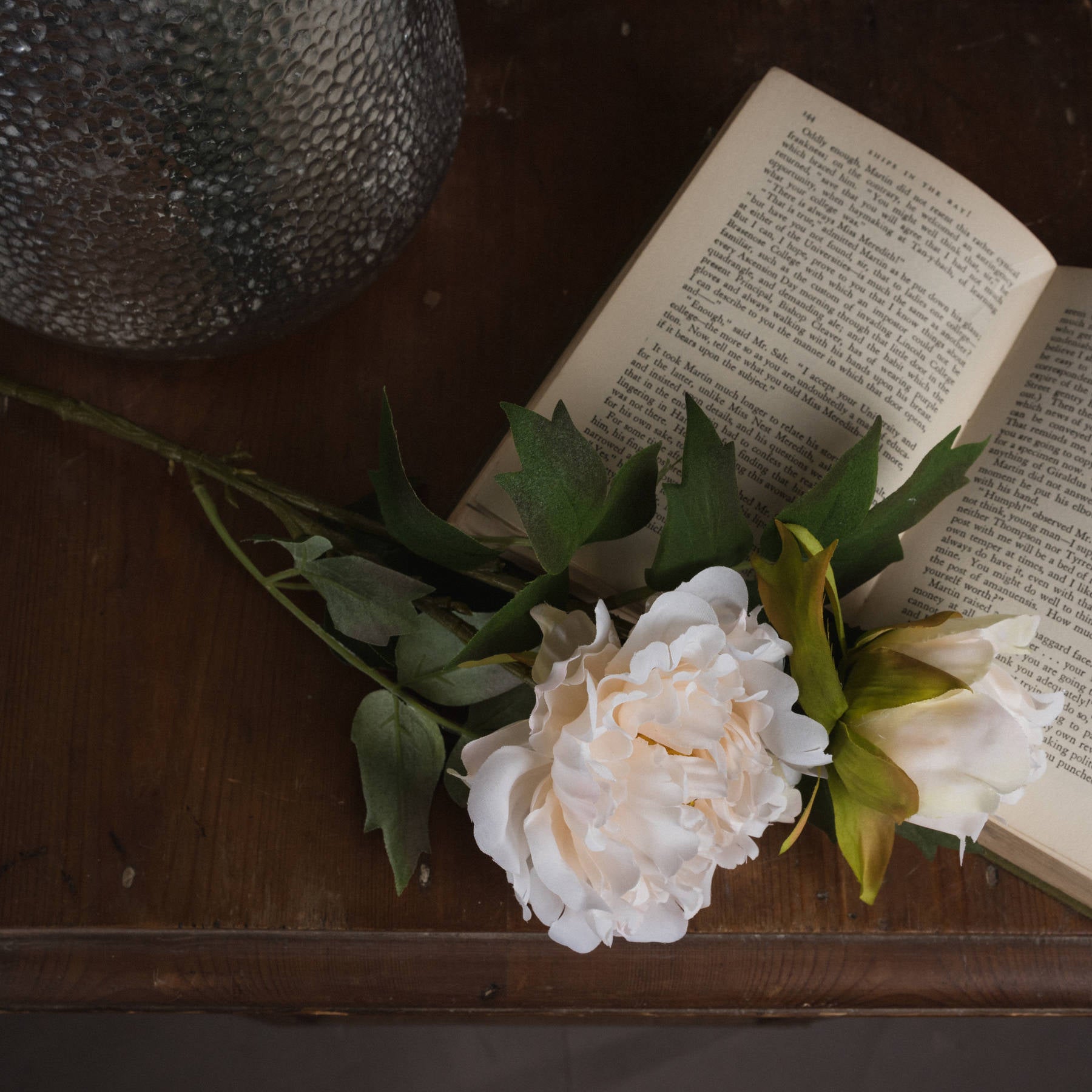 Skandi London White Fashion Peony - Skandi London