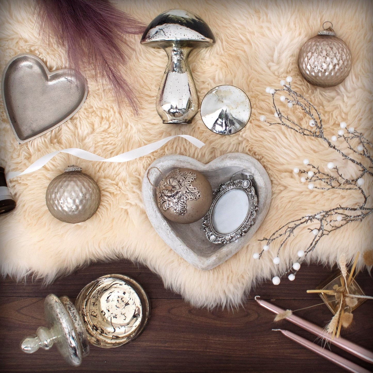 Deep Stone Heart Dish - Skandi London